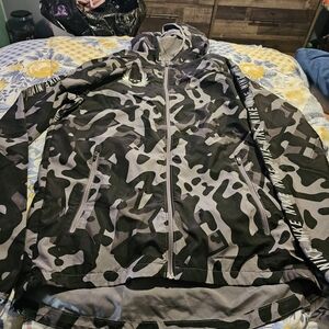 Nike Black and Gray Camouflage Windbreaker